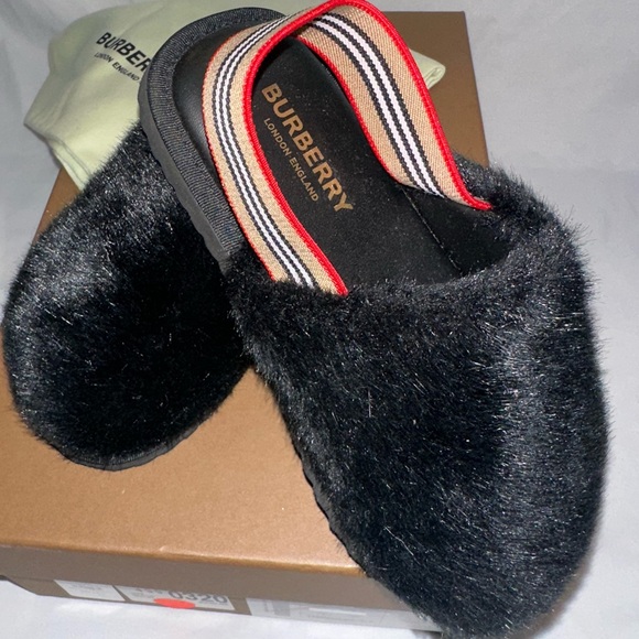 Kids Burberry Shearling Slider